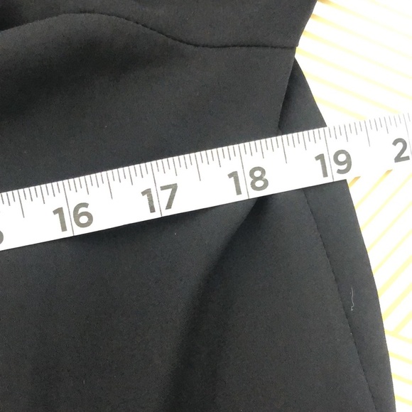 Express sheer cold shoulders - Picture 4 of 10